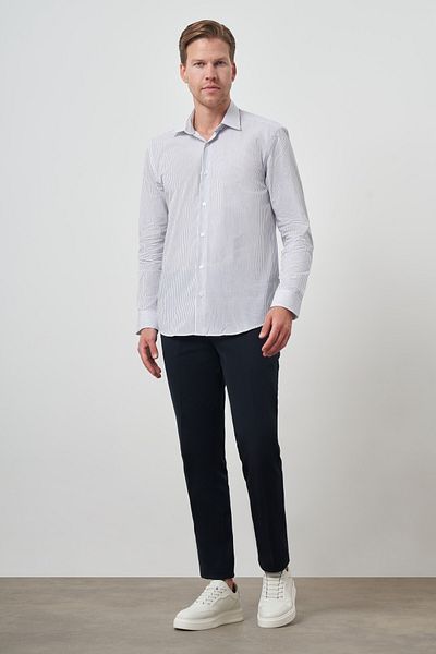 Morven Cămașă pentru bărbați din bumbac alb, slim fit, cu guler dur