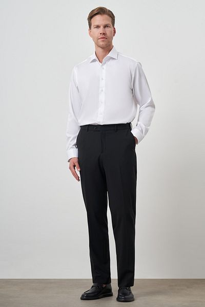 Morven Men's Black Basic Dynamic Fit Trousers