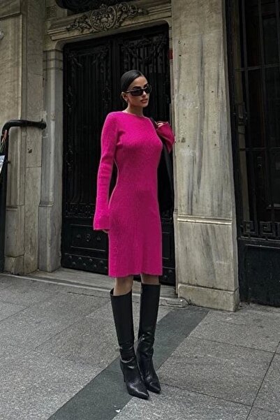 Lijuri فستان تريكو بريجيتا فوشيا مكشوف الظهر 2532-01