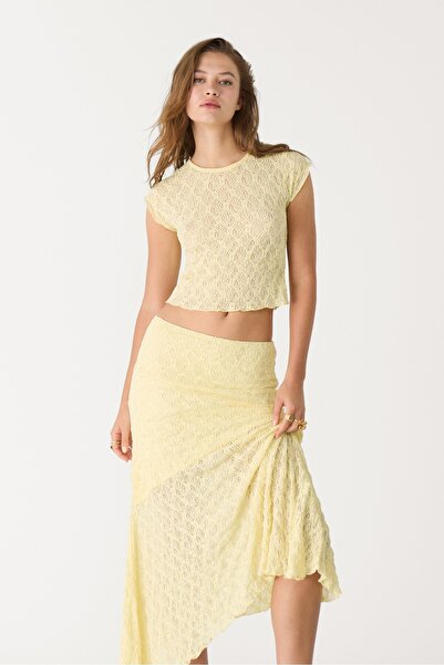 Stradivarius Mini kollu dantel tişört