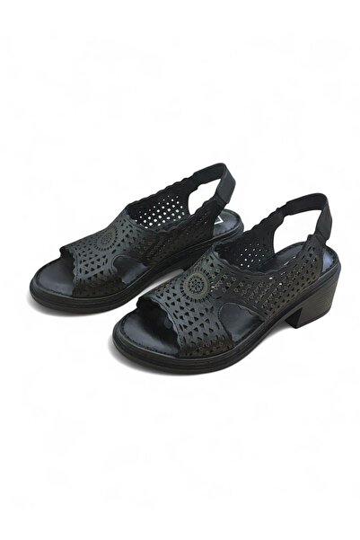 PATRON SHOES صندل نسائي بكعب من الجلد الطبيعي