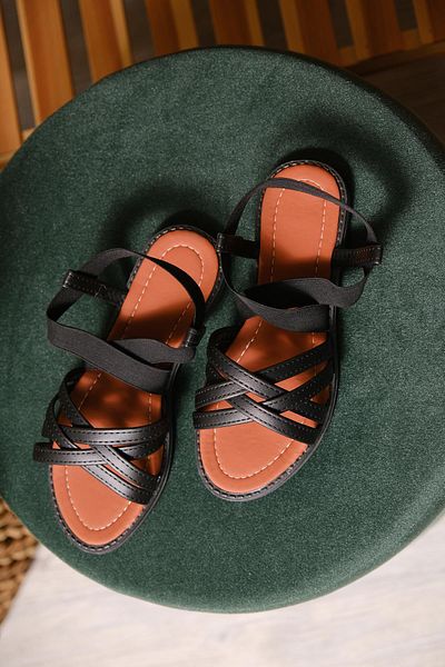 Oksit Sandale de damă elastic cu detalii din piele Liqqa Cross