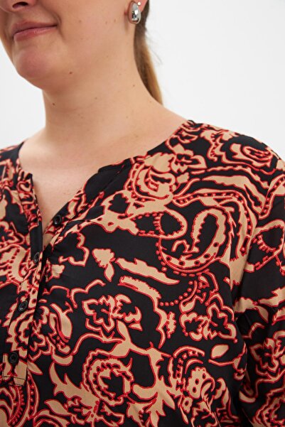 RMG Floral Patterned Plus Size Blouse Black