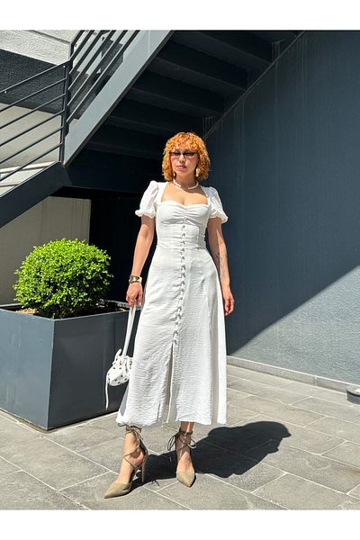 Bak'ap Rochie Pinterest lungă, albă, cu mâneci balon, cu detaliu de nasturi premium