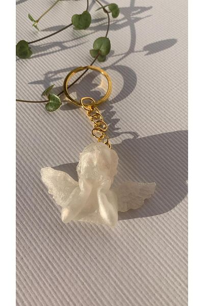MISS GOLDEN Winged Angel Shaped Pearlescent White Colored Gold Accessory Epoxy Keychain Handmade Gift