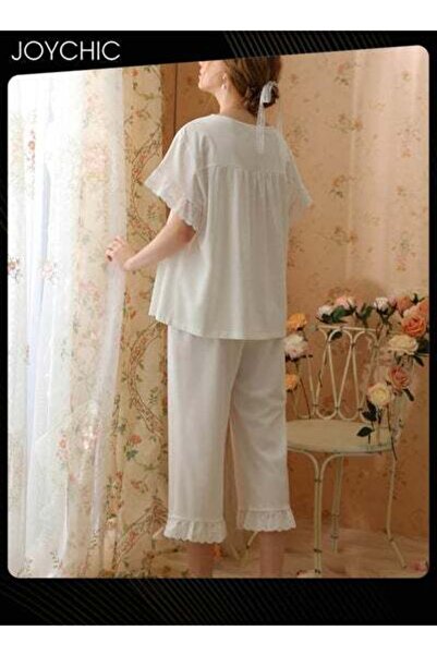 HALAMODO 2-piece French Sweet Style Pajamas Short-sleeved Cropped Pants Lace V-neck Comfortable Nightgown