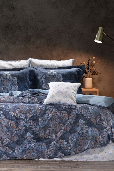 ZEBRA CASA Ren 7 Piece Double Silk Duvet Cover Set