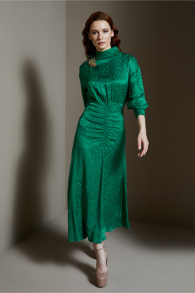 SERPİL Kadın Leopar Dokulu Saten Görünümlü Uzun Kollu Büzgü Detaylı Elbise