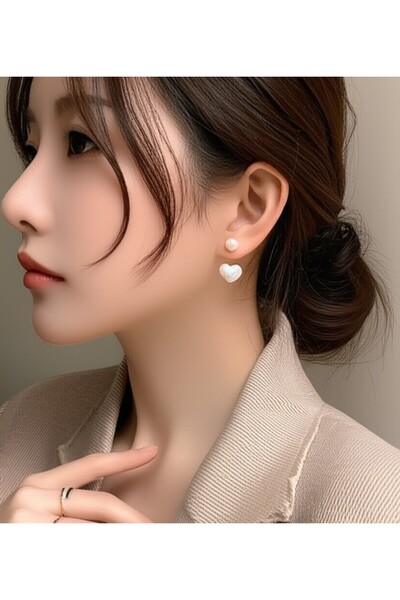 HARİNA Kadın İncili Kalpli Hayalet Küpe