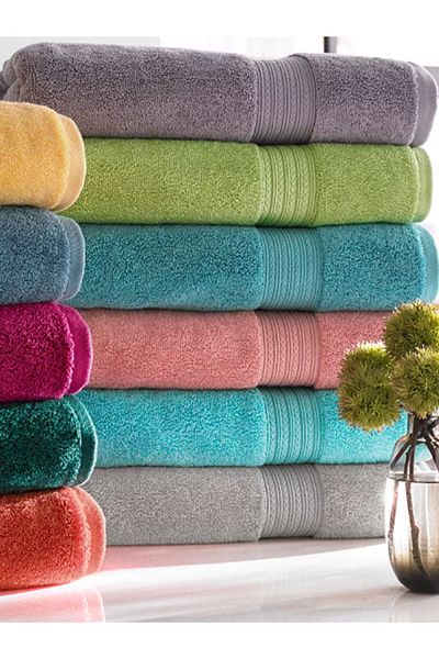 MACON Classic Large Bath Towel