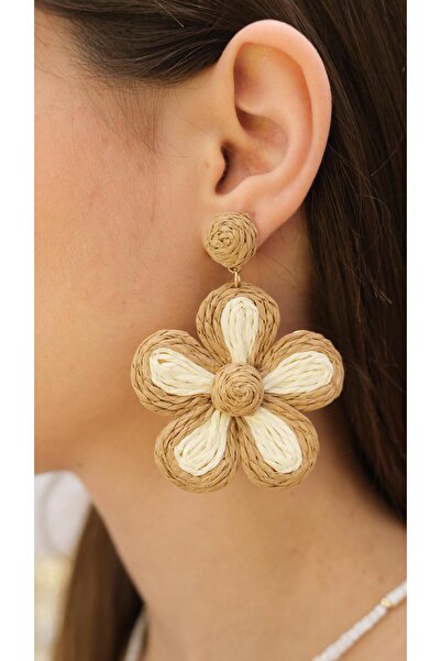 Jerie Beige Brown Flower Figure Straw Earrings