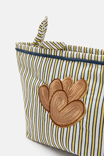 Pull & Bear Çizgili kalp desenli makyaj çantası