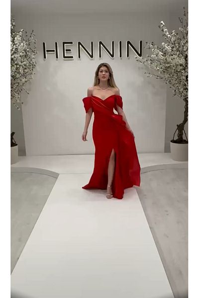 Hennin Evening dress