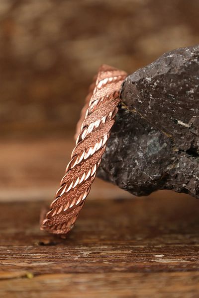 SUMRA Handmade Gunmetal Motif Pure Copper Unisex Bracelet Sm-B-0317