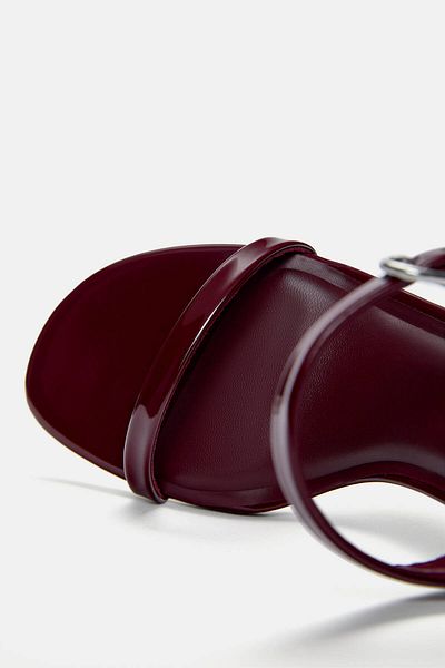 Pull & Bear Faux-patent-finish heeled sandals