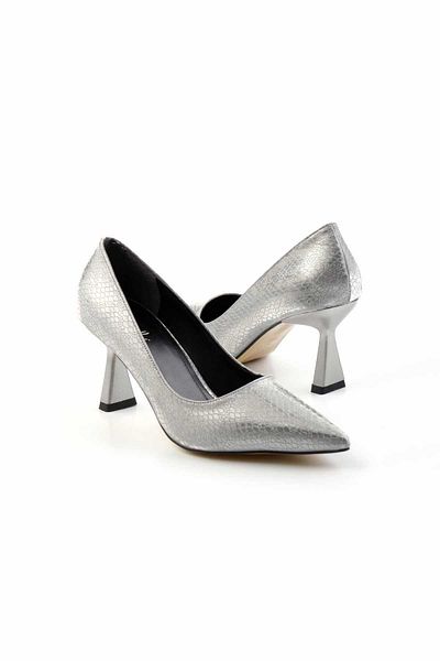 Bambi Pantofi clasici cu toc de damă Platinum K01960124578