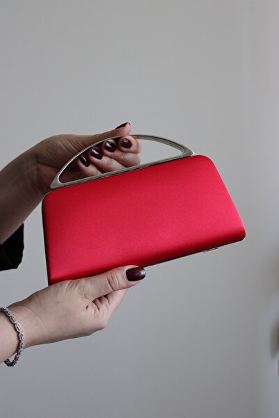 mossi Kırmızı Saten Suni Deri Elde ve Zincirli Kullanıma Uygun Abiye Çanta