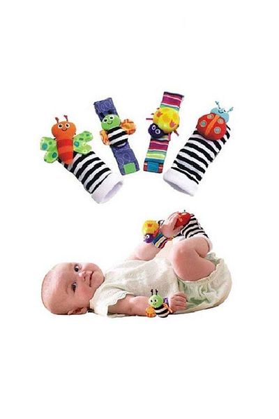 ToysParty Top-Quality Material 4-Piece Infant Socks And Wrist Rattles Toy Set For Kids