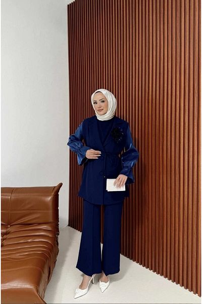 DEMET Sıla Rose Brooch Jacket Suit