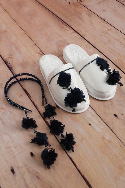 lohusahamile Navy Blue Special Design Dangling Pearl Crown and Maternity Slippers Set