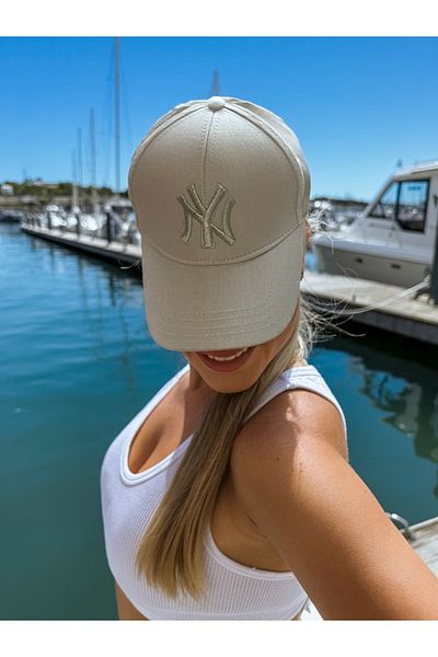 LAGRANZE Embroidered Women's Hat