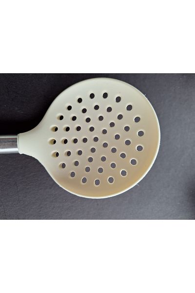 EMPA A V M Ivory Fireproof Non-Stick Steel Handle Silicone Tip Colander