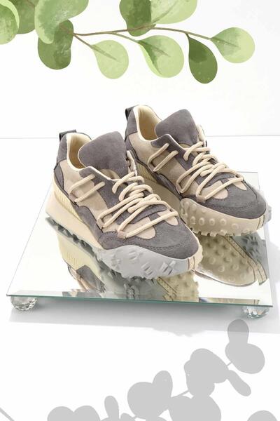 Bambi Šedé semišové dámské tenisky K01942030102