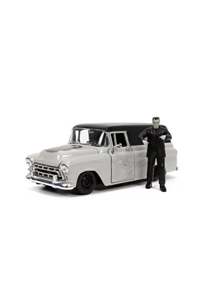 Simba 1957 CHEVY SUBURBAN AND FRANKENSTEIN FIGURE CAR SET