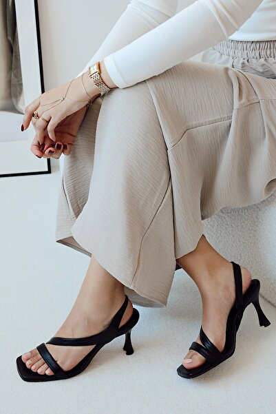 POLKA STORE Botte Women's Square Toe Tape Detailed Heeled Slippers Sandals