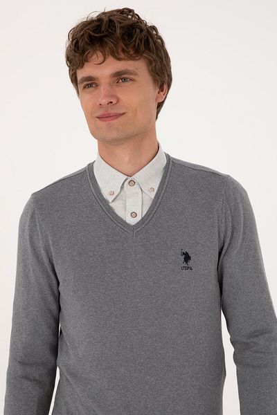 U.S. Polo Assn. Men's Gray Melange Basic Sweater 50288881-Vr086