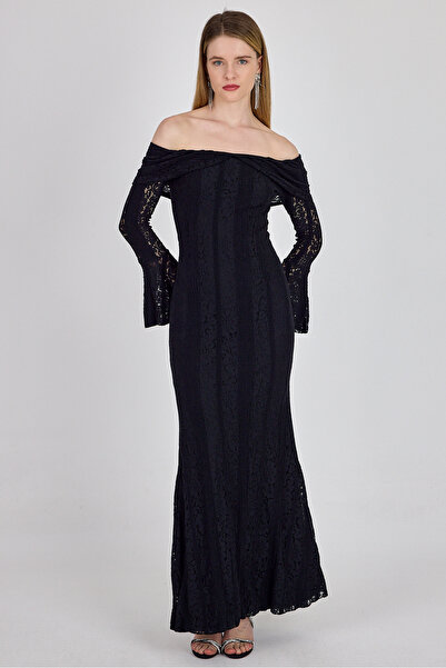 Rays Rochie neagră din dantelă cu decolteu bărcuță și mâneci evazate 251625