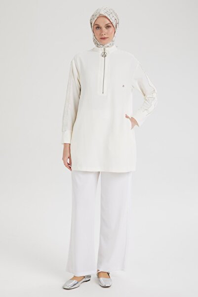 Armine TREND Yakası ve Kolları Ribanalı Yarım Boğaz Fermuarlı Tunik-Ekru 25YT412