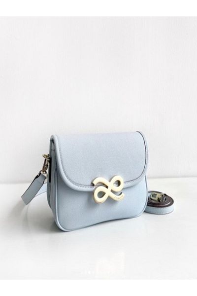 The House Of Little Bunny - Mini Traveller