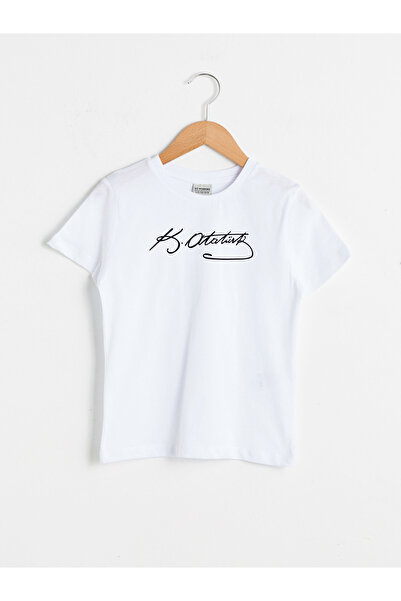 LC Waikiki تي شيرت أبيض مطبوع للأولاد