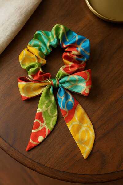 No Name Atelier مشبك مطاطي أنيق منقوش من الساتان لا يسبب تجاعيد الشعر