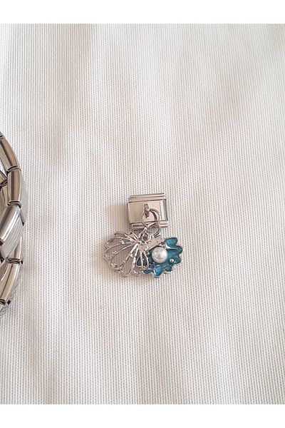 bijoux uniques Steel Italian Charm with Blue Seashell and Pearl