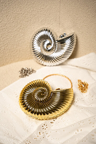 LAMİNTA Večernja haljina sa detaljima u obliku puža Torba ZLATNA