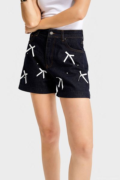 its basic Women's Indigo Color 7S5-35 Midi Length Bow Detail 100% Cotton High Waist Design Denim Shorts