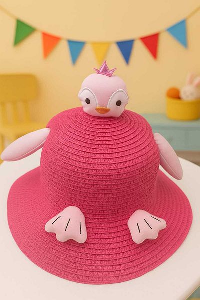 gigigiyim Girl's Straw Hat with Penguin Detail