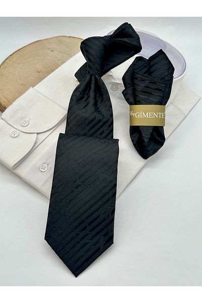 Gutiero Classic Tie with Black Paisley Patterned Handkerchief