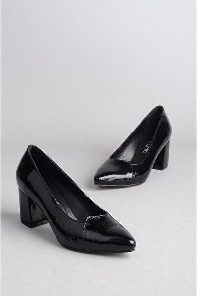 SEÇ KUNDURA SEÇ K866 حذاء بكعب من الجلد الطبيعي باللون الأسود اللامع