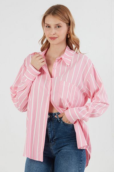 Fulla Moda Ριγέ πουκάμισο μεγάλου μεγέθους με μονή τσέπη