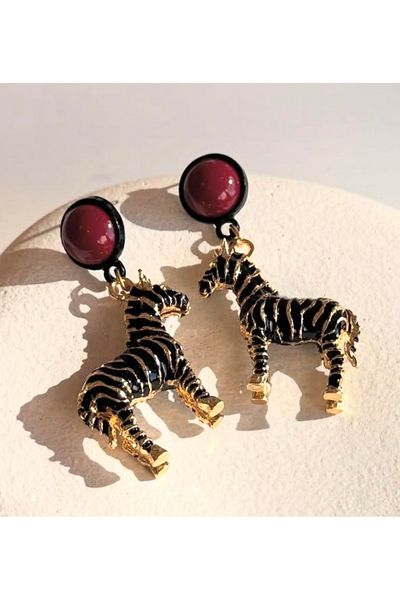 Aka Zr Model Zebra Pattern Earrings
