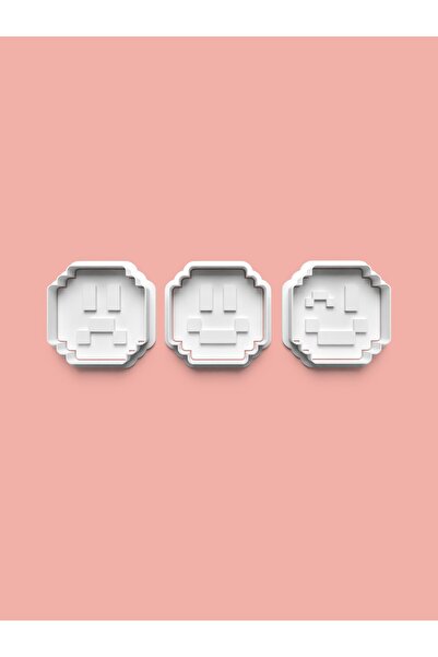 AKTASTORE مجموعة من 3 قوالب بسكويت وقوالب عجينة السكر من بيكسل فيجرز