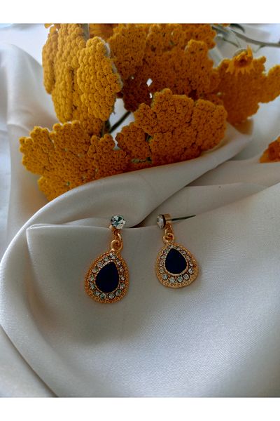 Pervin Ablacım Gold Dangle Earrings with Black Tiny Stones