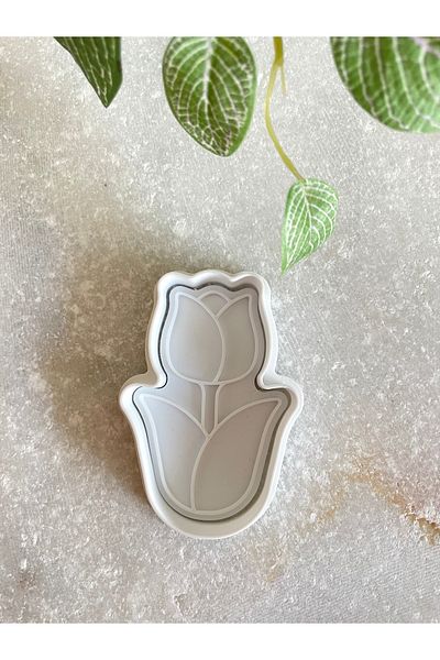 By Selen Suyolcu Tulip Stamp and Cutter Die