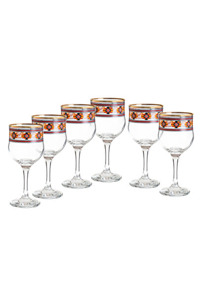 Dania A set of juice glasses made of pure Turkish glass with a beautiful and elegant traditional engraving. Capacity: 210 ml.