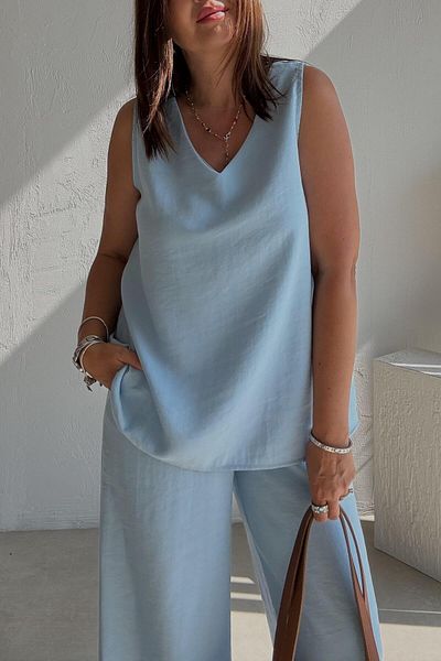 ELVAN TOLON Blue Sleeveless Blouse Pants Set