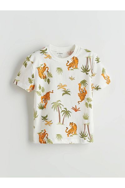 LC Waikiki Lcw Kids Ecru Printed Boys T-Shirt and Shorts 2-Piece