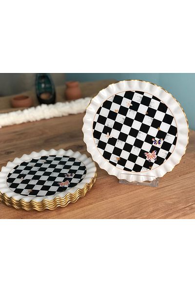 B&M Checkerboard Patterned Curved Serving Plate 6 Pieces